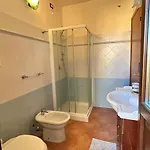 Nura Casa L'ulivo بيت للعطل