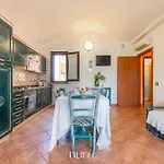 Nura Casa L'ulivo بيت للعطل