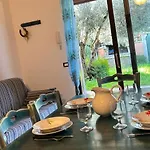Nura Casa L'ulivo Nyaraló *
